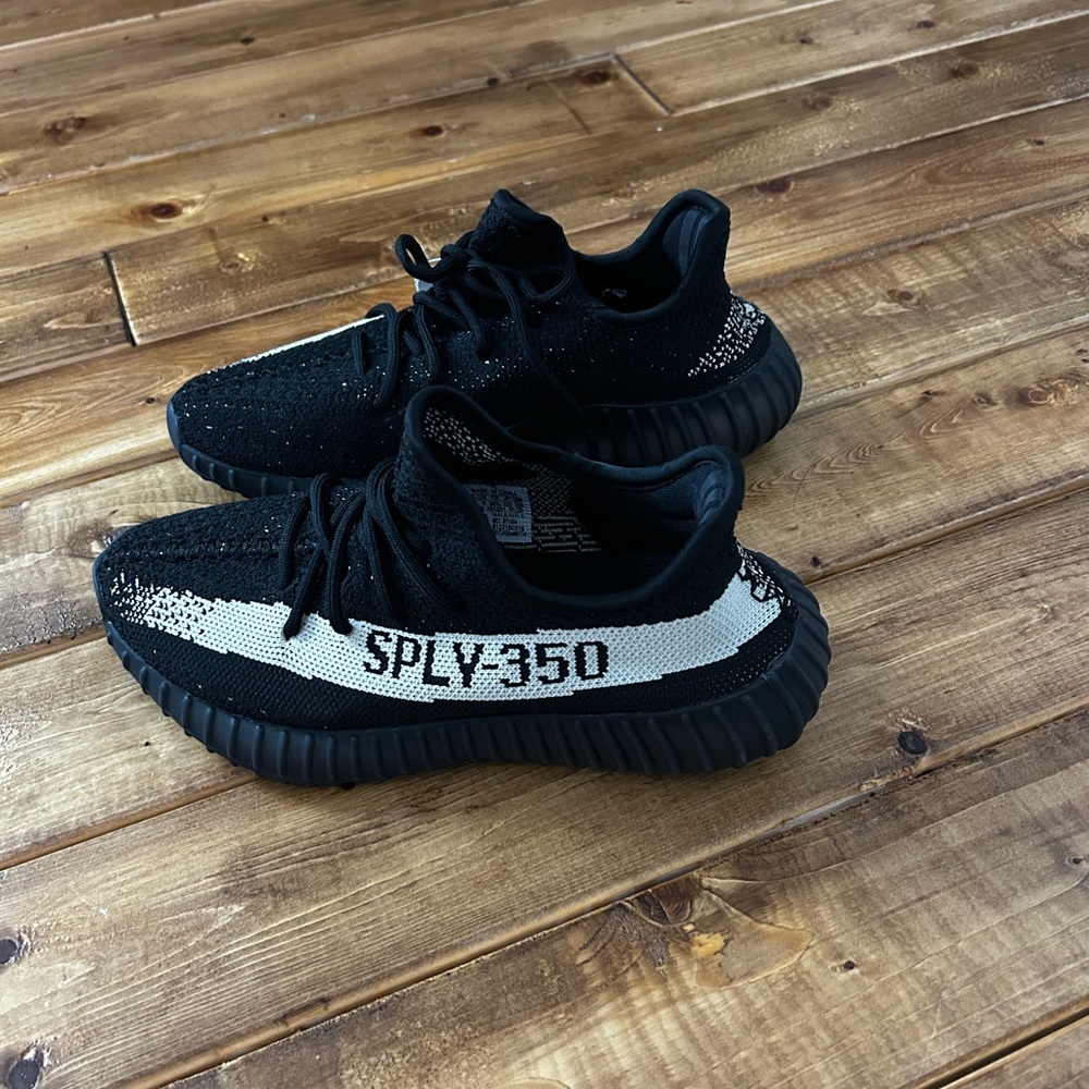 YEEZY
